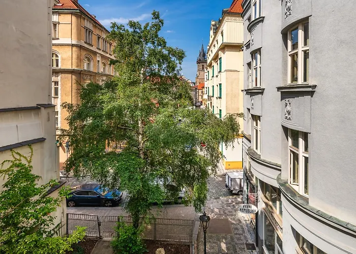 Golden Angel Apartments